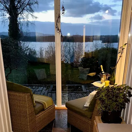 Panoramic Fjord View Near Apartment